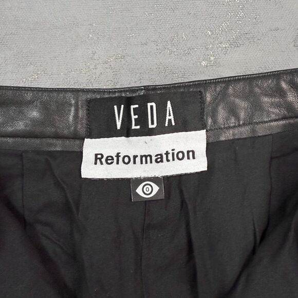 Veda x Reformation Black Lamb Leather High Waisted Cropped Pants Fit 25 x 25 - Picture 4 of 6